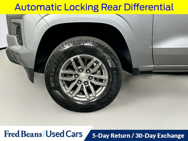 Used 2023 Chevrolet Colorado LT w/ LT Convenience Package II AWD/4WD image 37