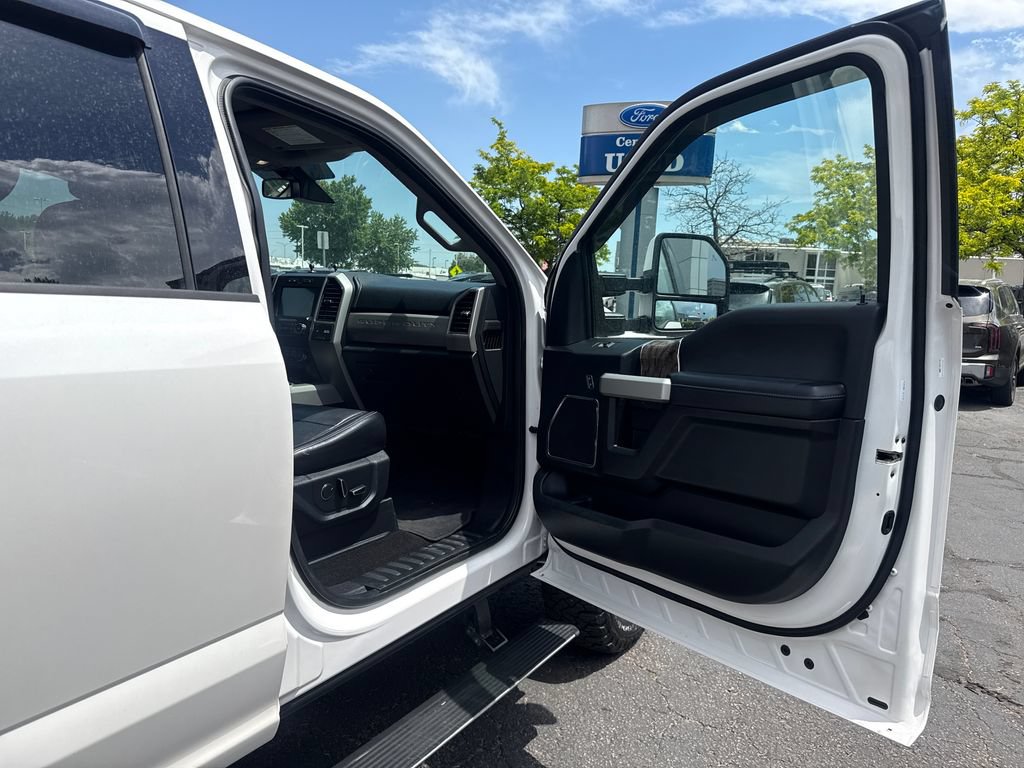 Certified 2019 Ford F250 Lariat w/ Lariat Ultimate Package AWD/4WD image 27