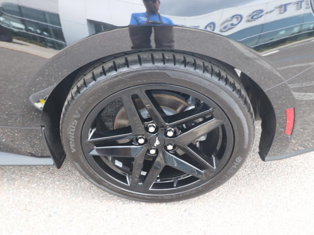 Certified 2024 Ford Mustang Coupe RWD image 14