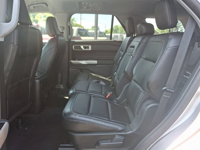 Certified 2023 Ford Explorer XLT w/ Equipment Group 202A AWD/4WD image 11