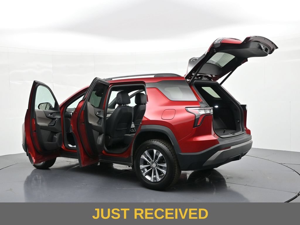 Used 2025 Chevrolet Equinox LT w/ Convenience Package II FWD image 31