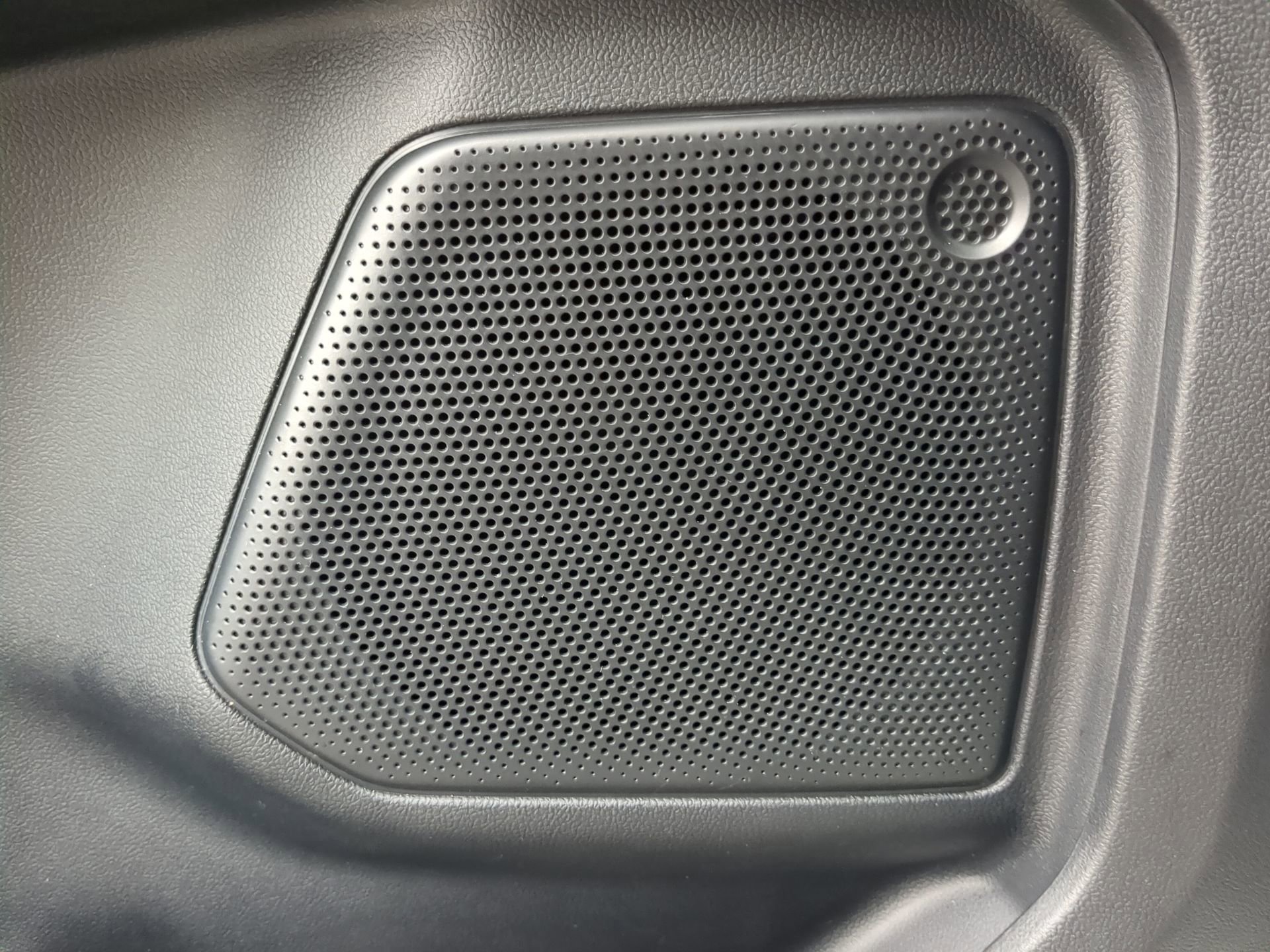 Certified 2020 Ford Escape SE image 47