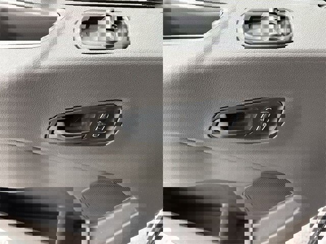 Certified 2023 Ford Transit 350 XLT image 4