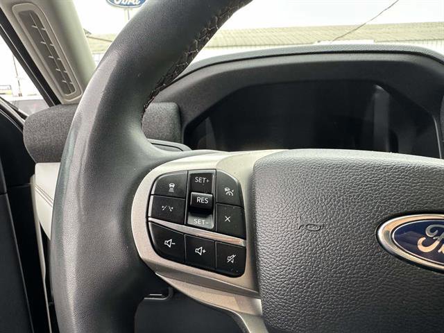 Certified 2025 Ford Explorer Active w/ Active Comfort Package image 28