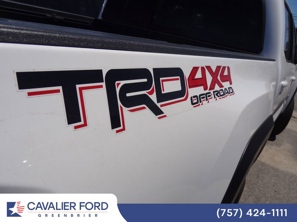 Used 2023 Toyota Tacoma TRD Off-Road w/ Technology Package AWD/4WD image 6