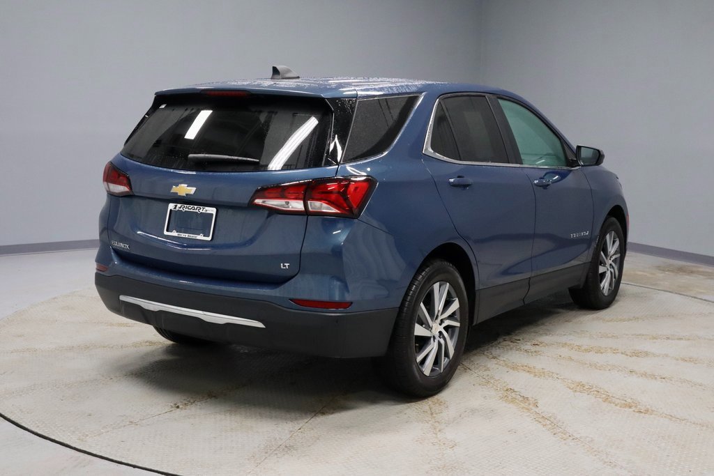 Used 2024 Chevrolet Equinox LT w/ LPO, Floor Liner Package image 5