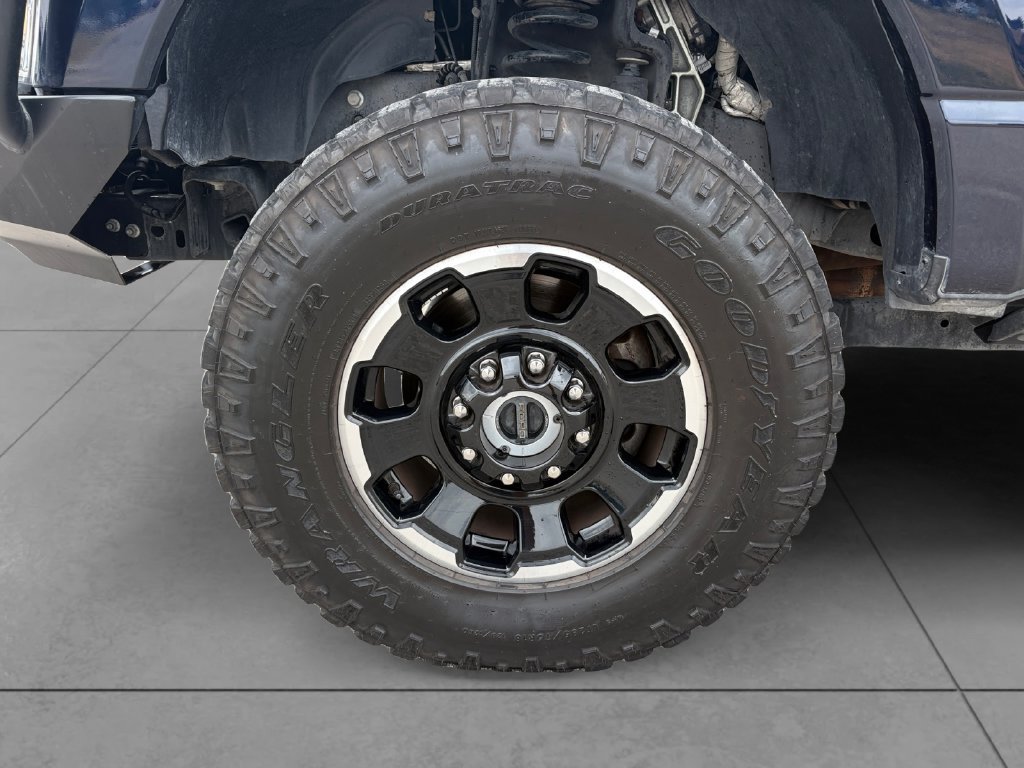 Certified 2025 Ford F250 Lariat w/ Tremor Off-Road Package AWD/4WD image 9