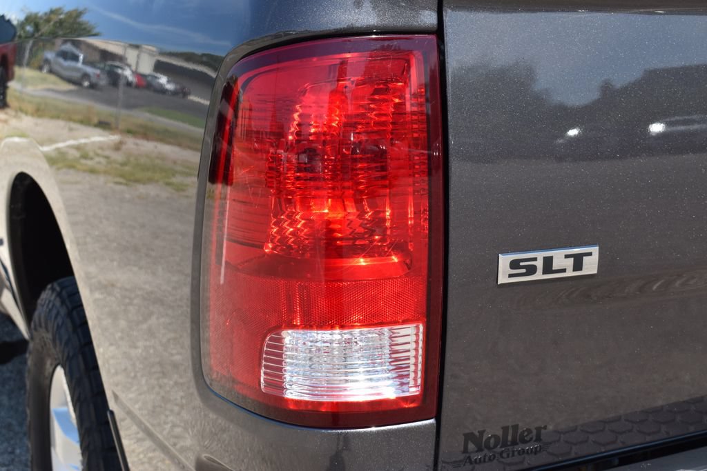 Used 2021 RAM 1500 Classic SLT AWD/4WD image 12