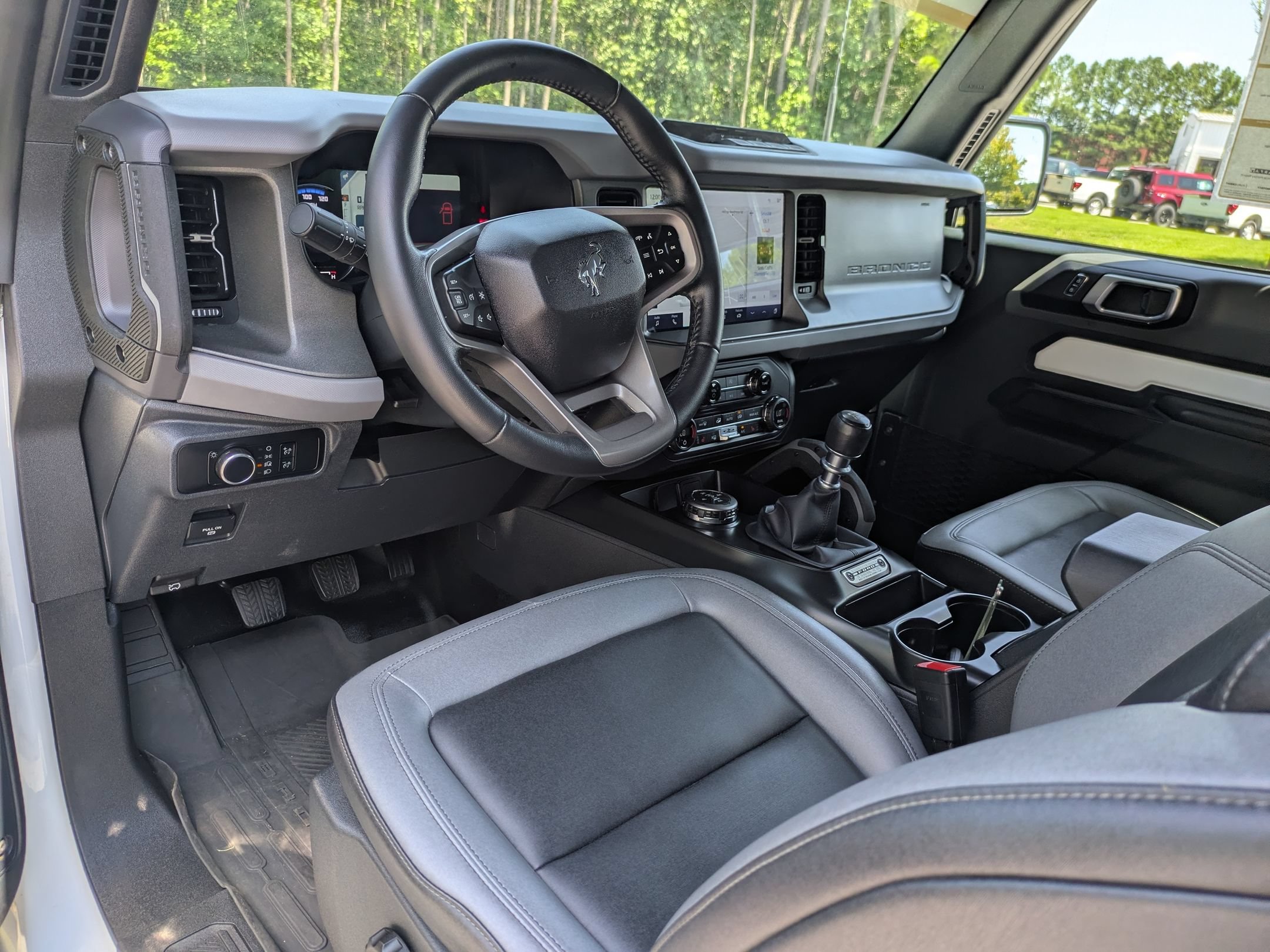 Certified 2024 Ford Bronco Big Bend w/ Sasquatch Package AWD/4WD image 23