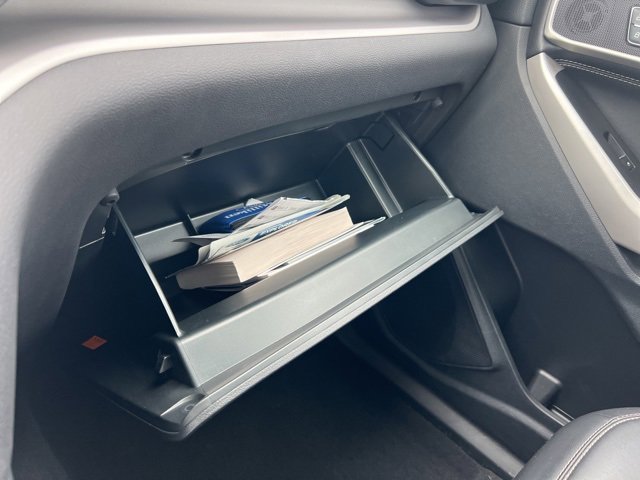 Certified 2022 Ford Explorer XLT w/ Equipment Group 202A image 16