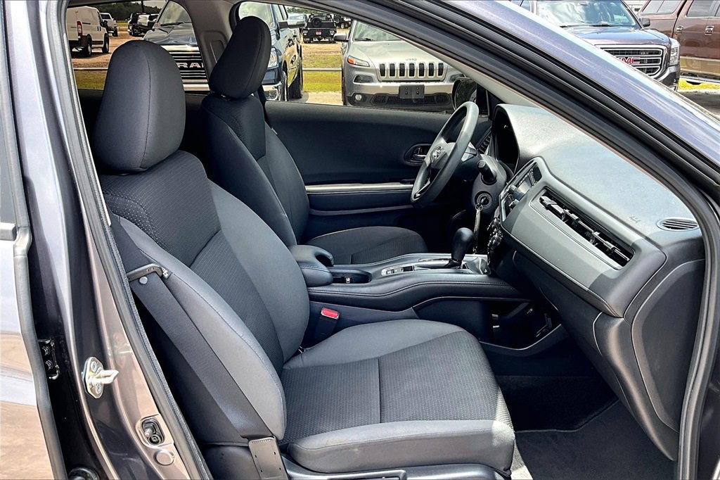 Used 2020 Honda HR-V LX image 28