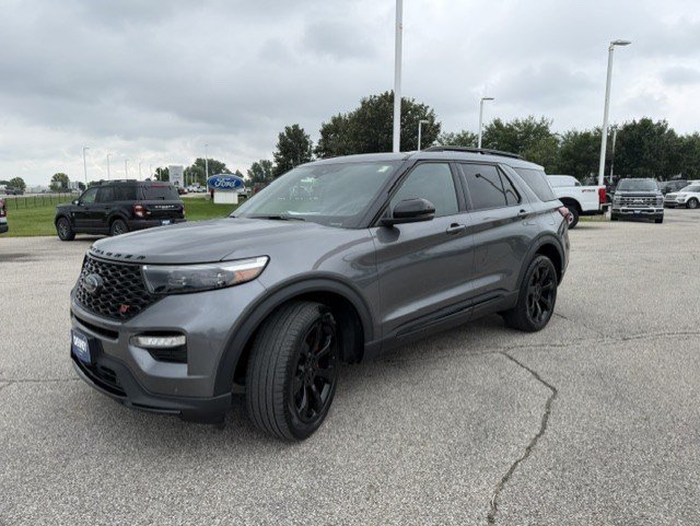 Certified 2023 Ford Explorer ST w/ Equipment Group 401A AWD/4WD image 3