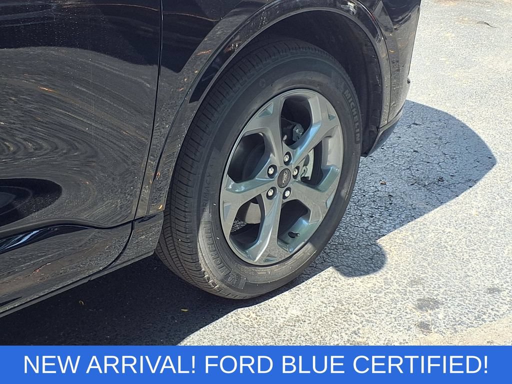 Certified 2024 Ford Escape ST-Line w/ Tech Pack #1 AWD/4WD image 7