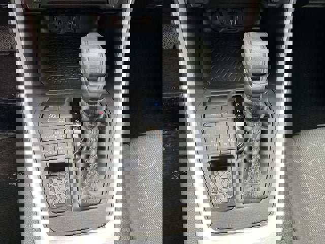 Used 2023 Toyota RAV4 XLE AWD/4WD image 16