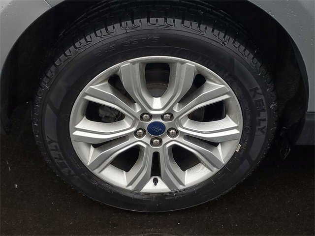 Certified 2020 Ford Edge Titanium image 5