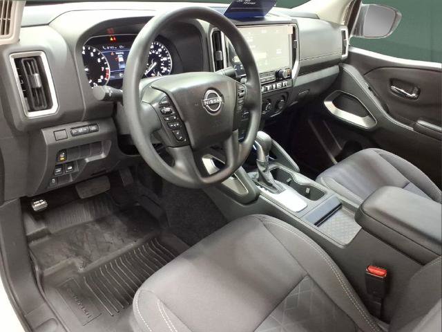 Used 2025 Nissan Frontier SV AWD/4WD image 7