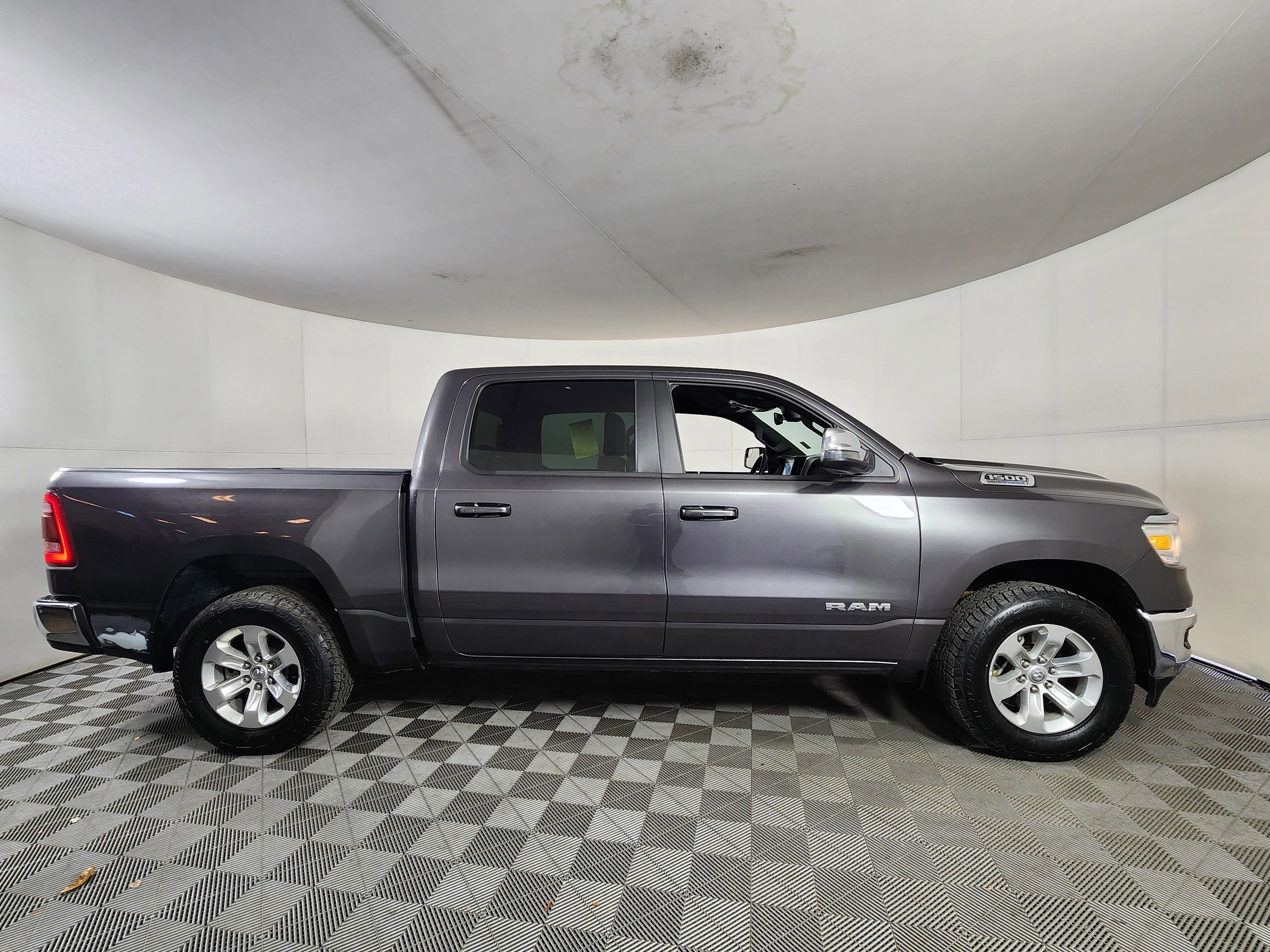 Used 2024 RAM 1500 Laramie image 6