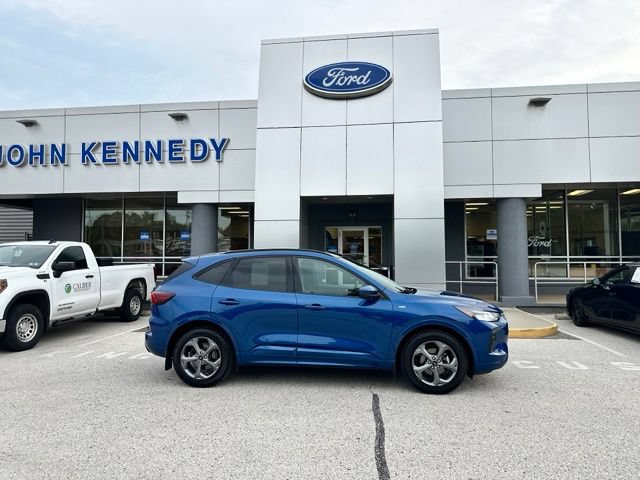 Certified 2023 Ford Escape ST-Line Select w/ Tech Pack #2 AWD/4WD image 24