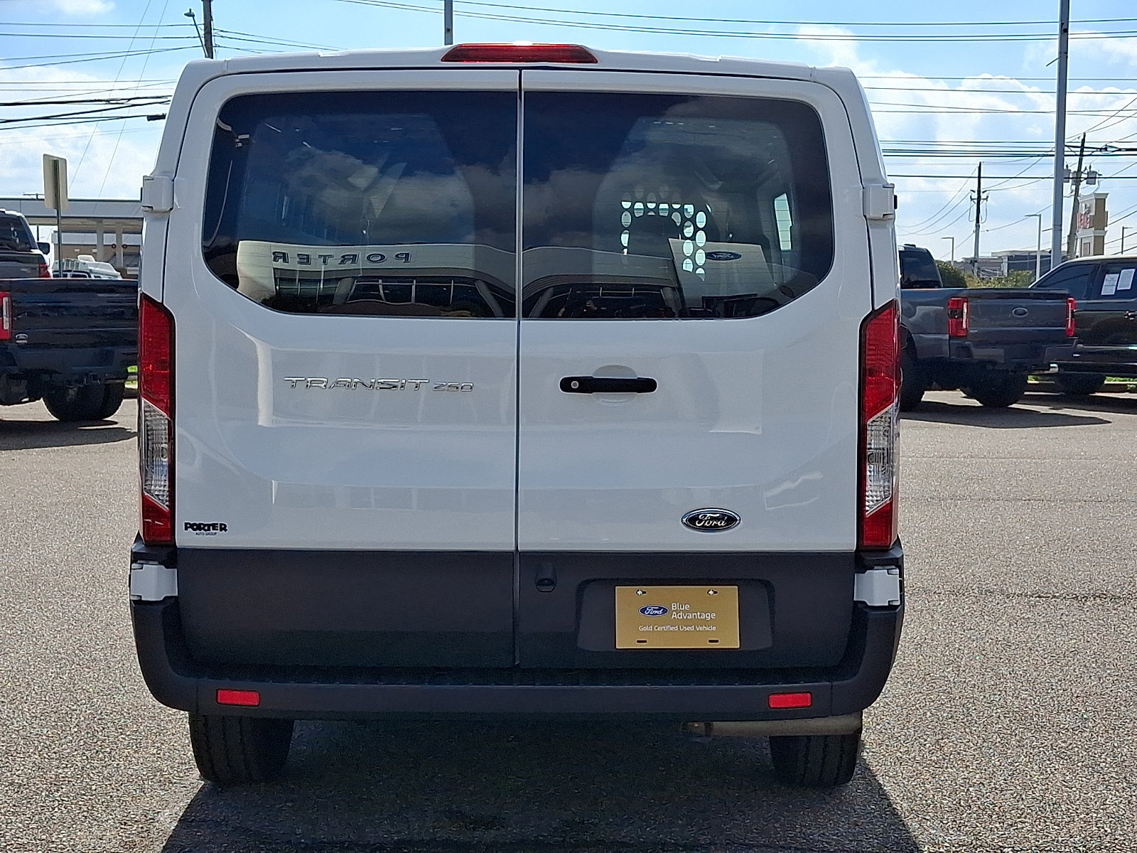 Certified 2025 Ford Transit 250 Low Roof w/ Exterior Upgrade Package RWD image 9