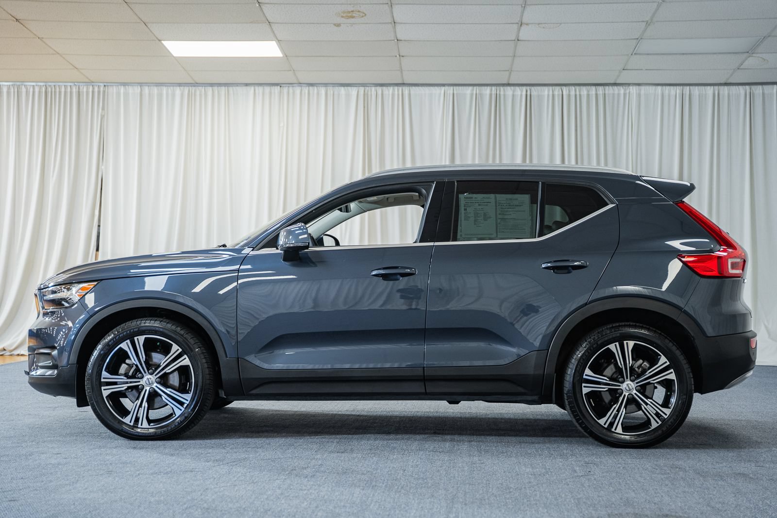 Used 2022 Volvo XC40 T5 Inscription w/ Advanced Package AWD/4WD image 5