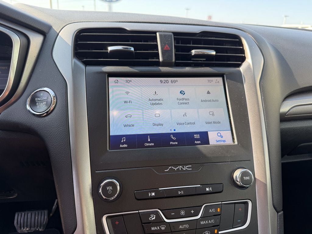 Certified 2020 Ford Fusion SE FWD image 21