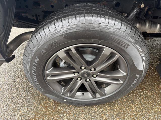 Certified 2022 Ford F150 Lariat w/ Equipment Group 502A High image 29