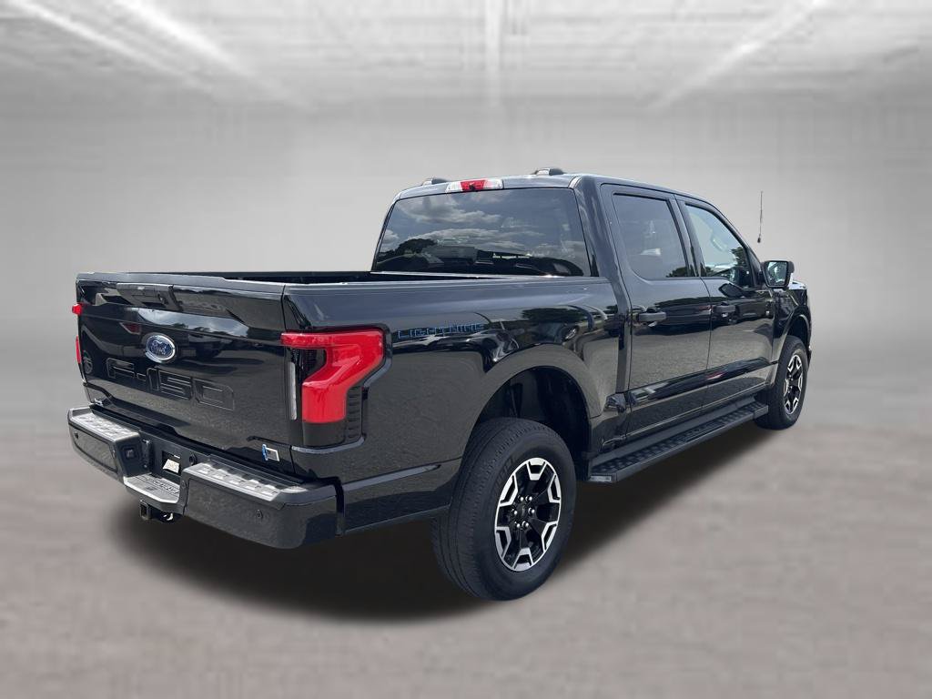 Certified 2023 Ford F150 Lightning XLT AWD/4WD image 4