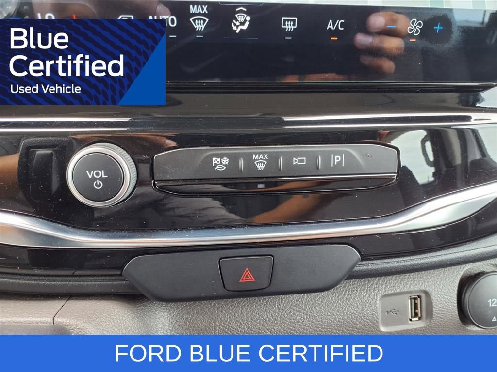 Certified 2023 Ford Transit 350 XLT RWD image 18