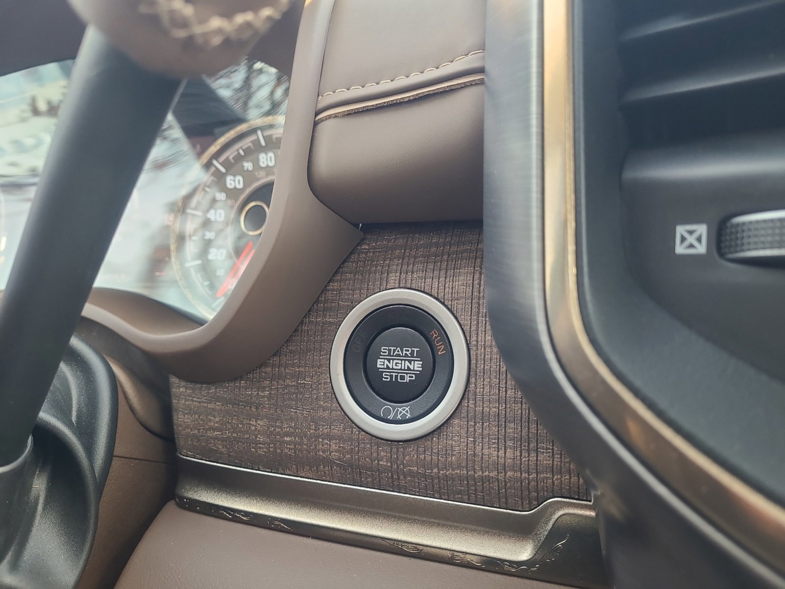 Used 2022 RAM 3500 Limited image 30