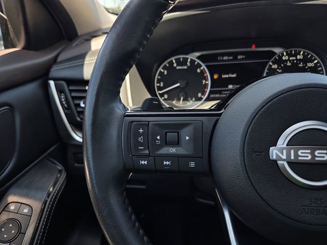 Used 2023 Nissan Rogue SV w/ SV Premium B Package FWD image 24