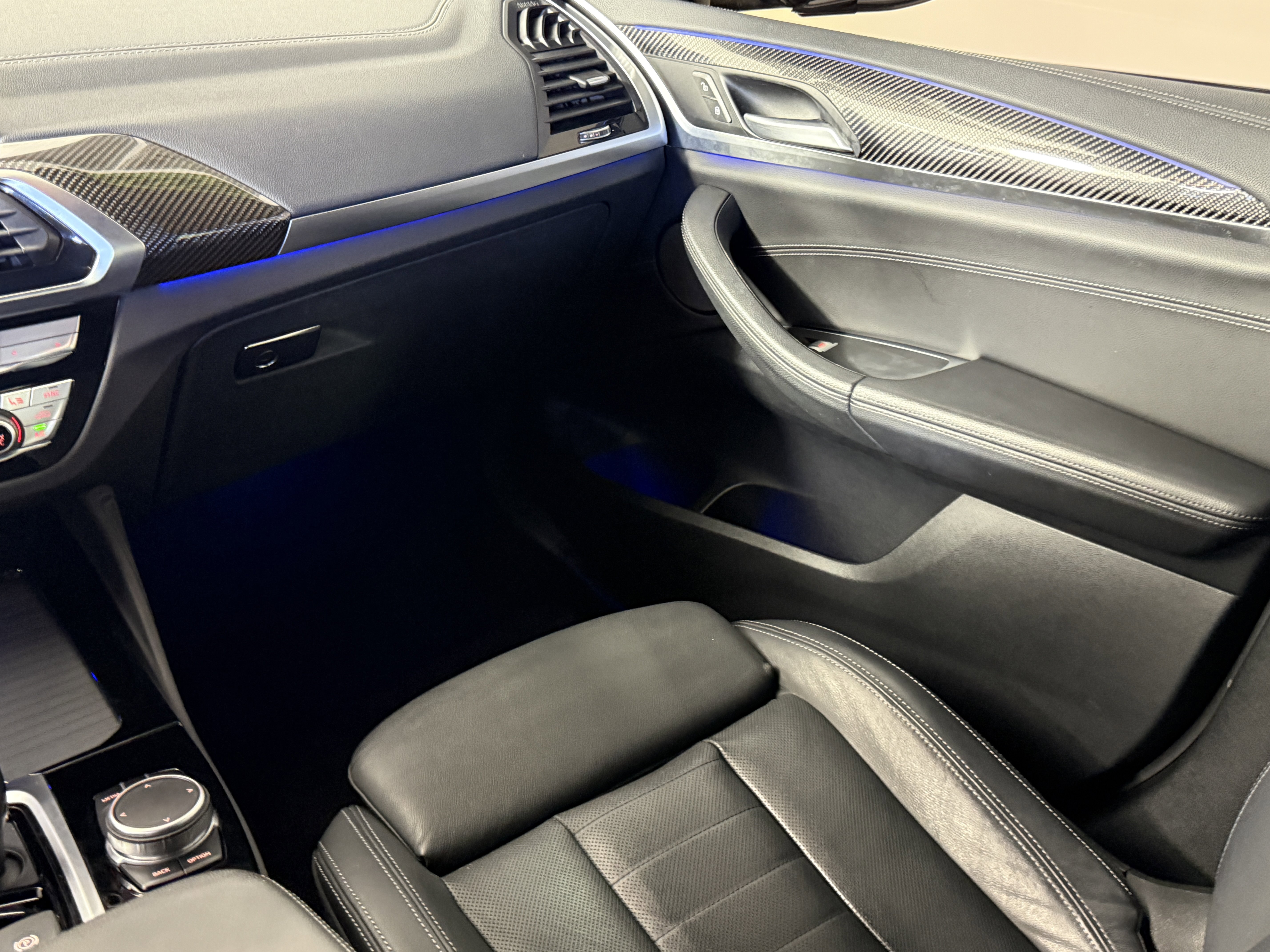 Used 2021 BMW X4 M40i w/ Executive Package image 12