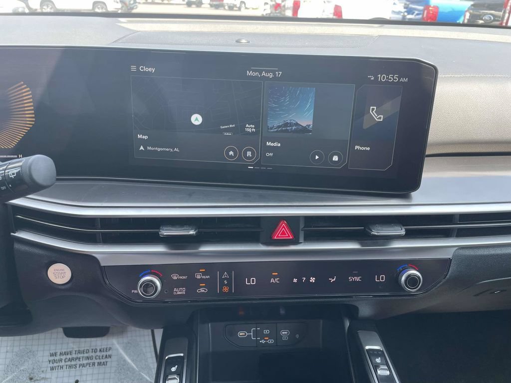 Used 2025 Kia Sorento S w/ Panoramic Sunroof Package FWD image 22