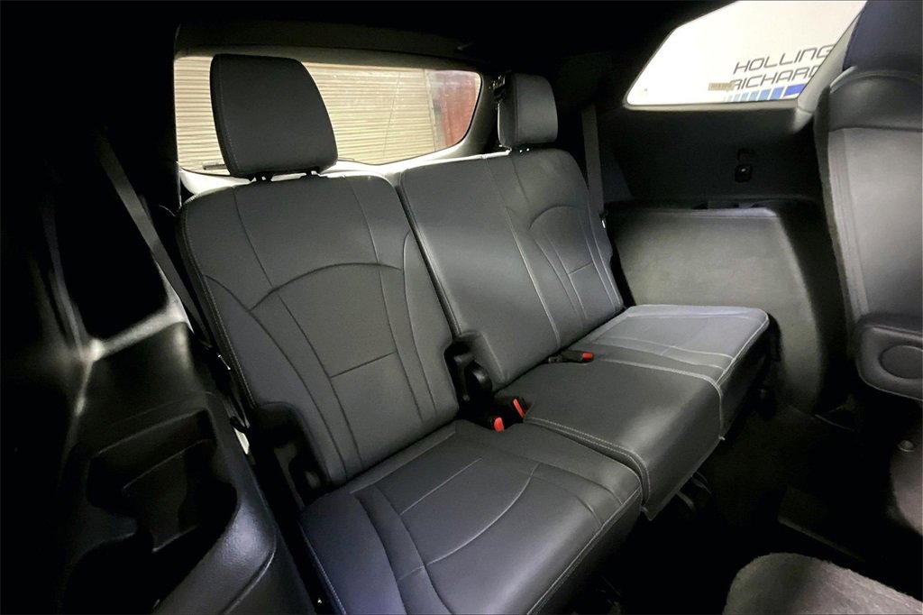 Used 2024 Buick Enclave Premium image 23