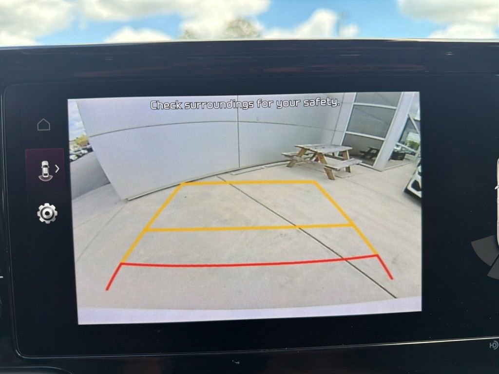 Used 2023 Kia Sorento SX image 30