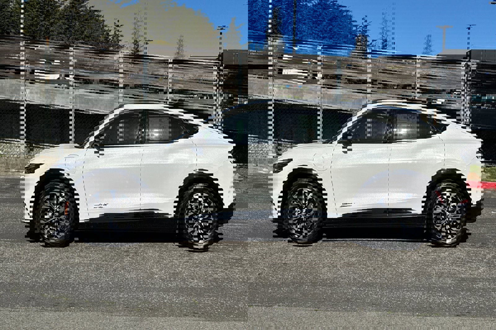 Certified 2023 Ford Mustang Mach-E Premium image 7