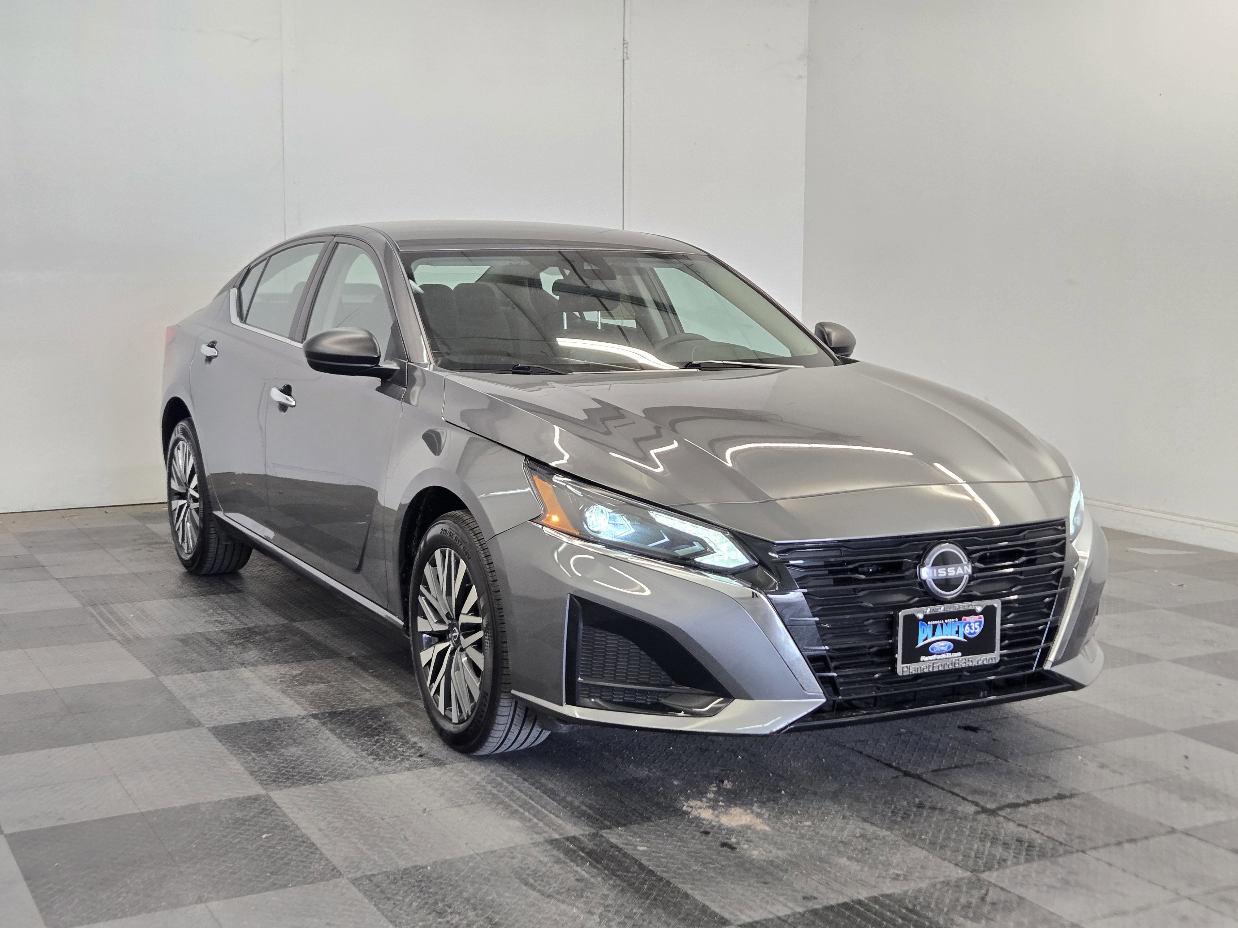 Used 2025 Nissan Altima 2.5 SV image 6