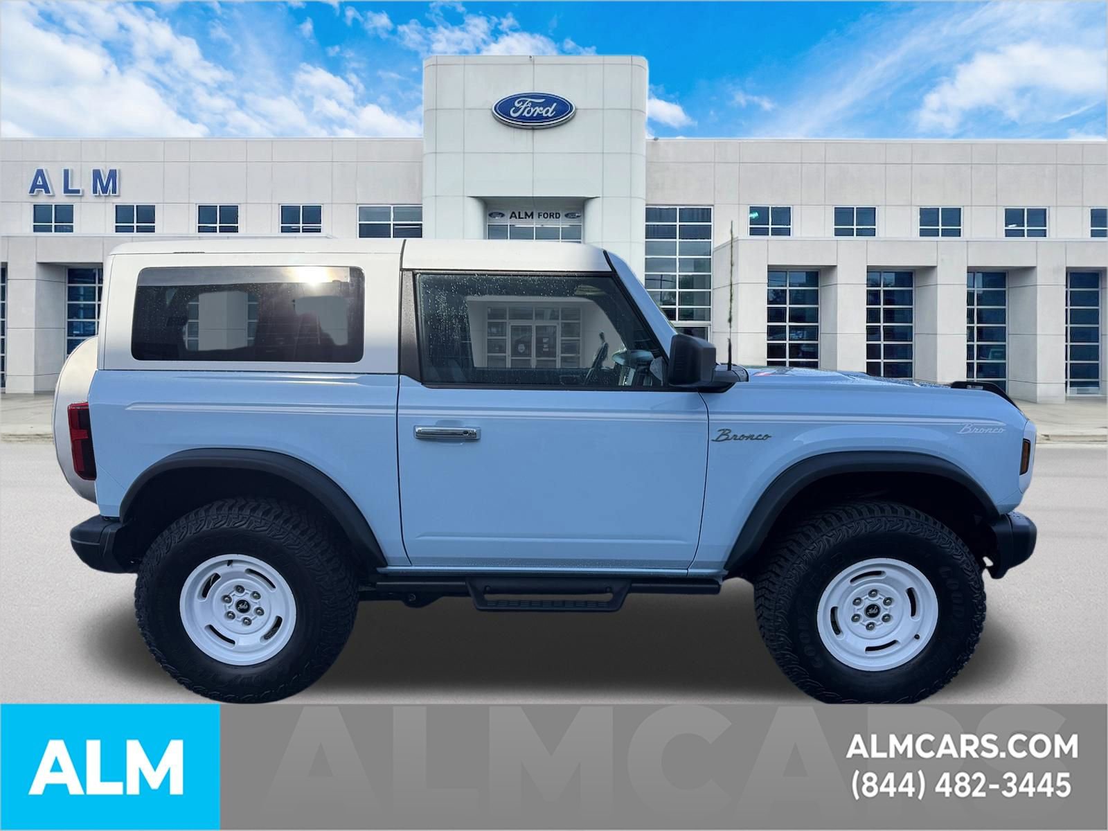 Certified 2024 Ford Bronco Heritage Edition AWD/4WD image 5