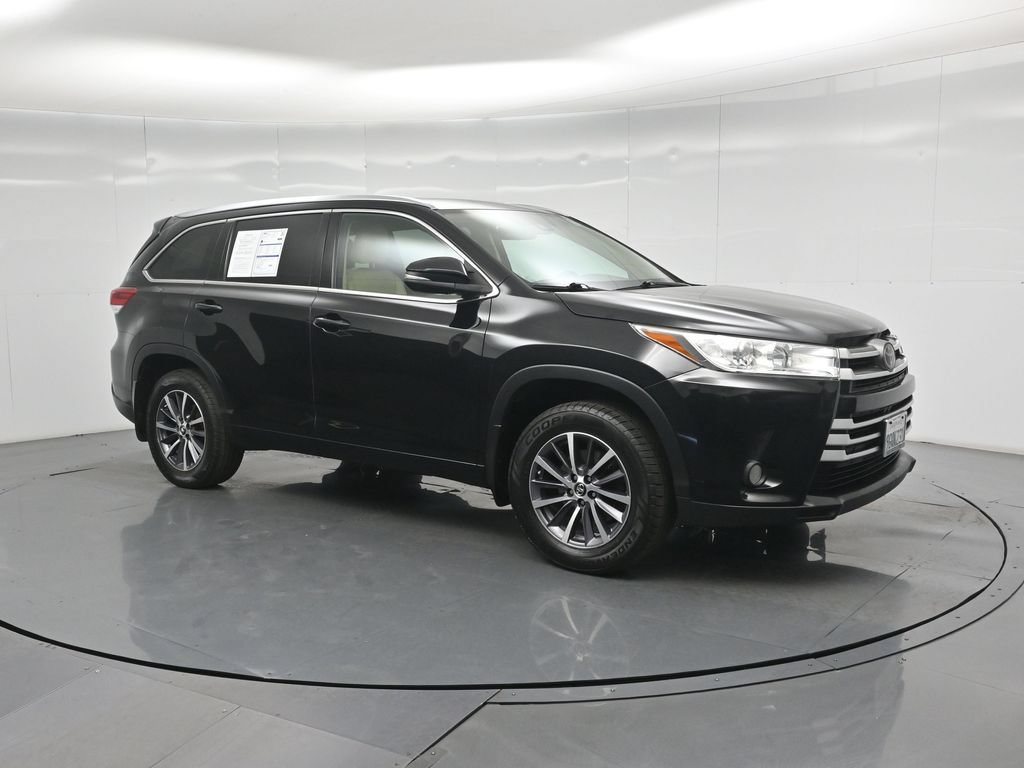 Used 2018 Toyota Highlander XLE AWD/4WD image 50