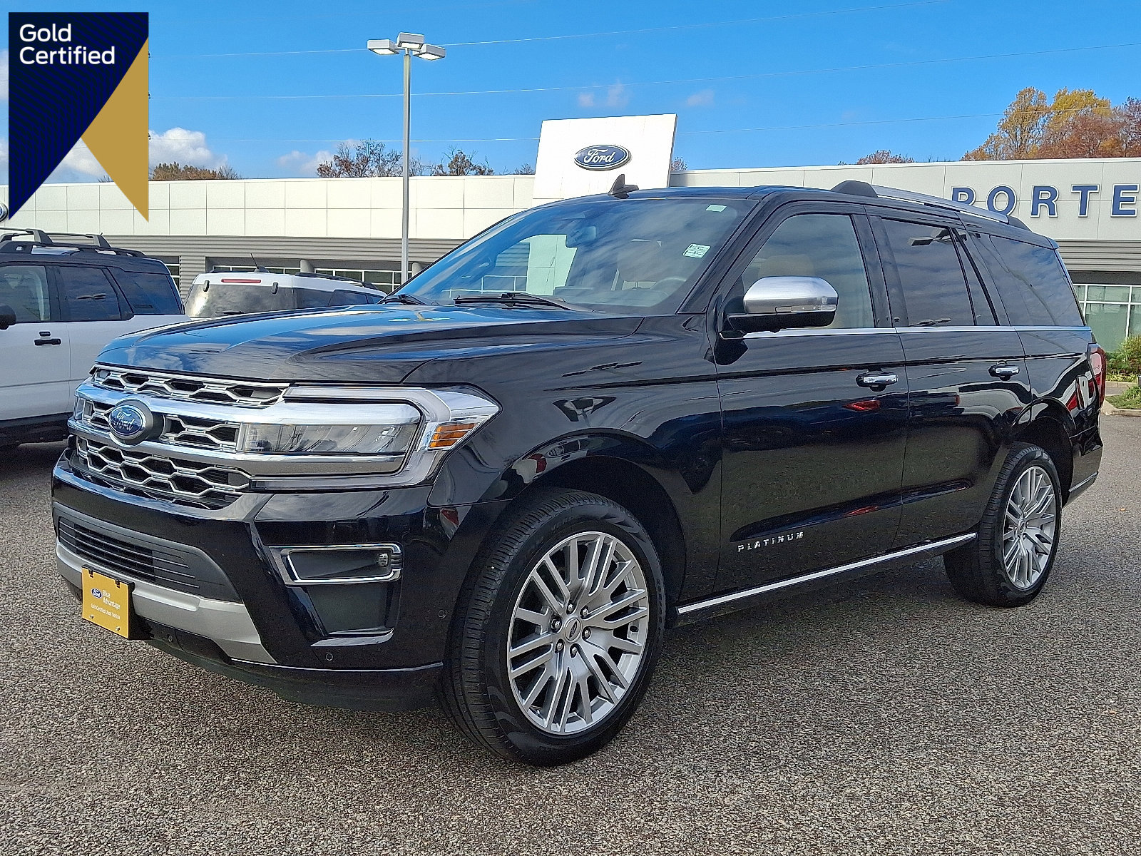 Certified 2024 Ford Expedition Platinum image 1