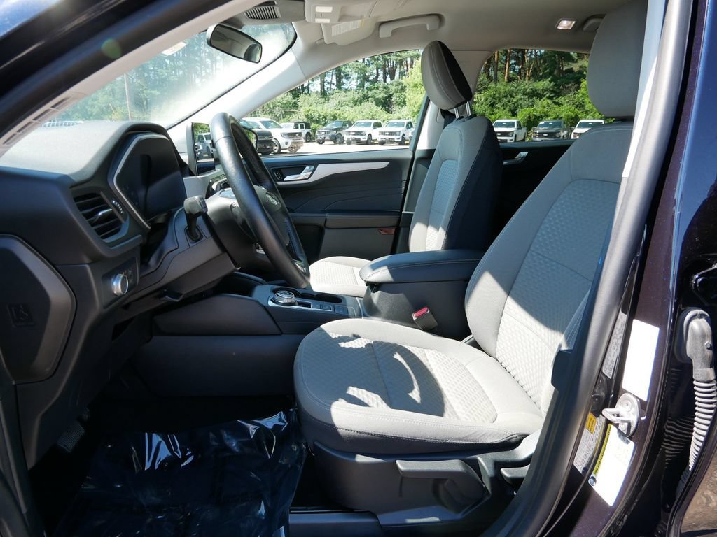 Certified 2021 Ford Escape SE w/ Cold Weather Package AWD/4WD image 14