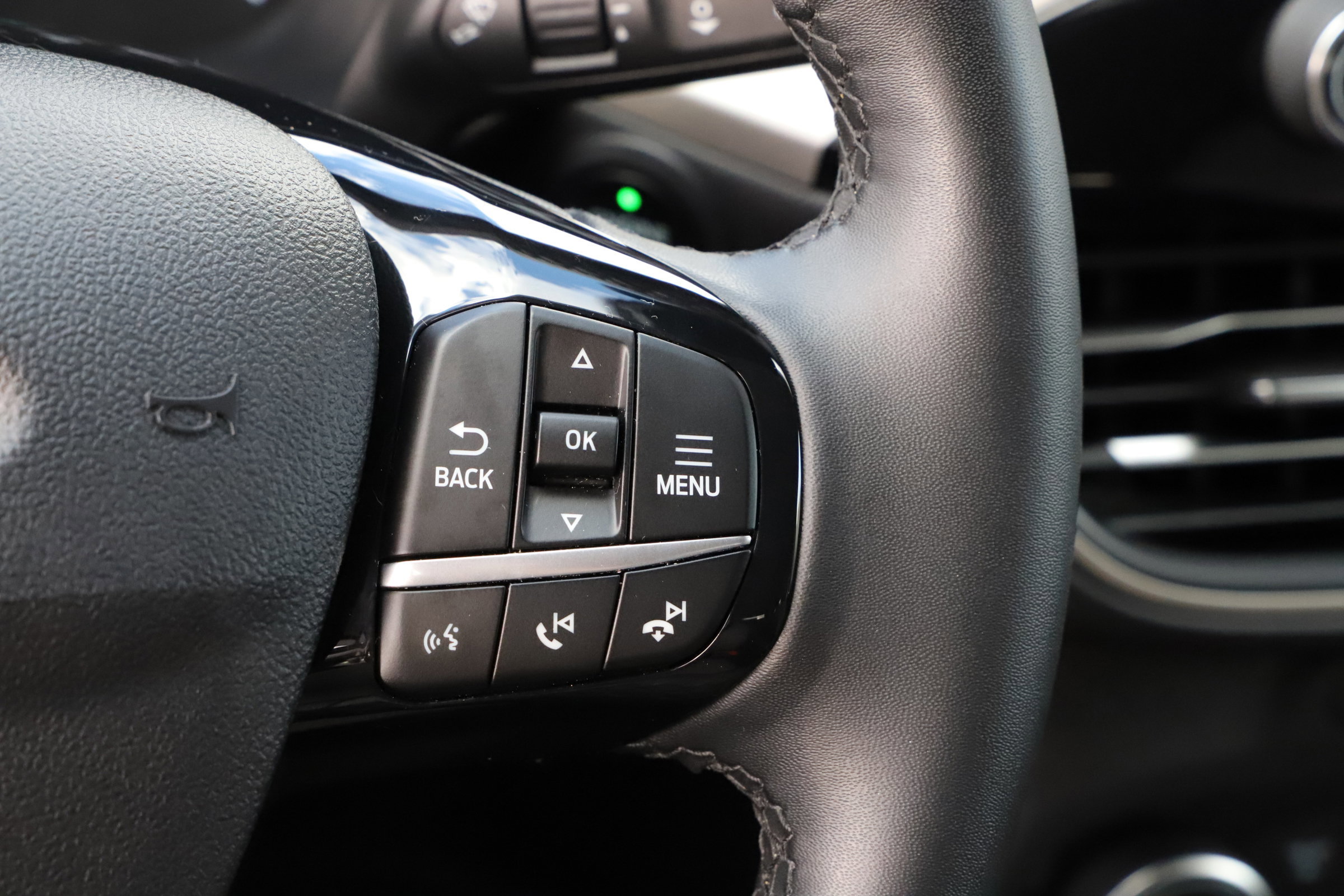 Certified 2022 Ford Escape SE w/ Convenience Package image 22