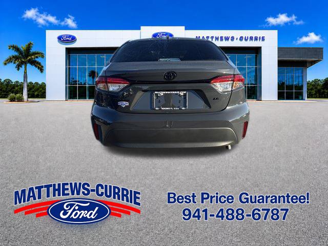 Used 2025 Toyota Corolla LE w/ LE Premium Package FWD image 5