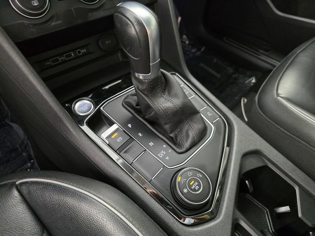 Used 2019 Volkswagen Tiguan SEL Premium AWD/4WD image 38