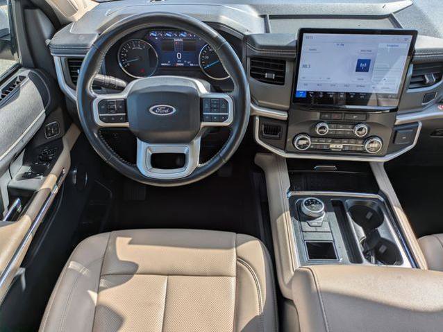 Certified 2024 Ford Expedition Max XLT RWD image 11