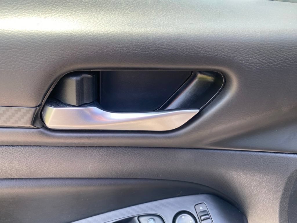 Used 2025 Nissan Altima 2.5 SV FWD image 14
