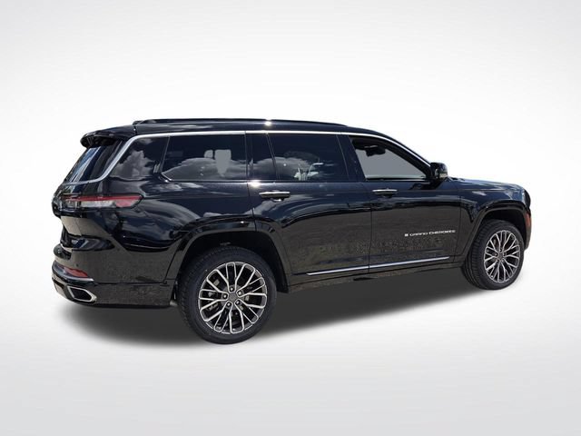 Used 2024 Jeep Grand Cherokee L Summit AWD/4WD image 9