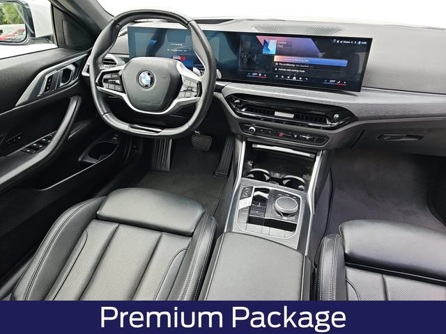 Used 2025 BMW 430i Convertible w/ Premium Package RWD image 11