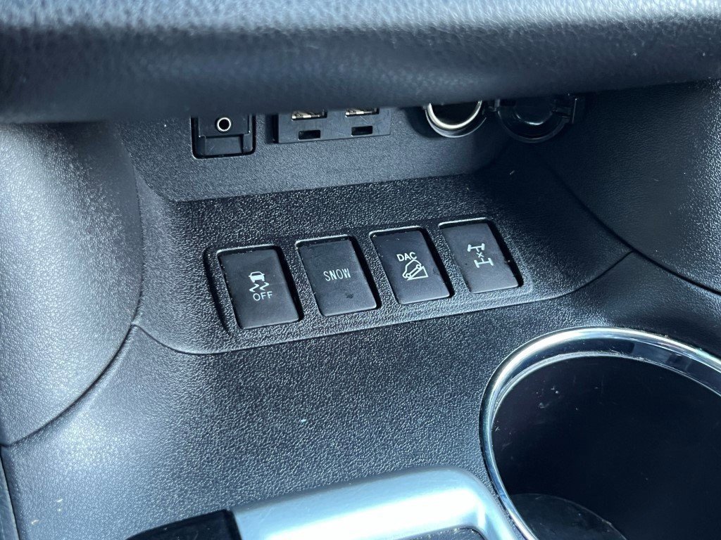 Used 2019 Toyota Highlander XLE image 27