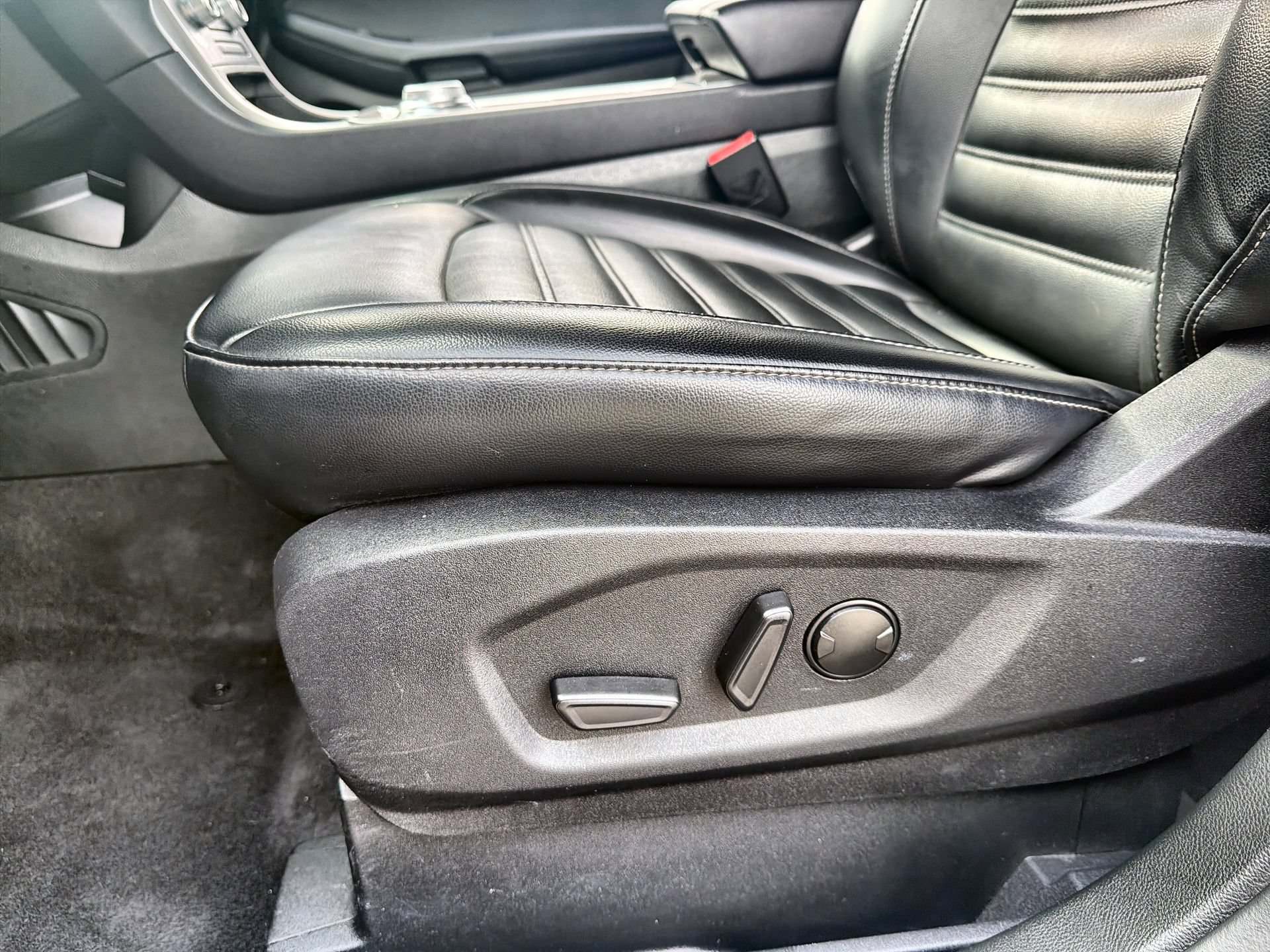 Certified 2024 Ford Edge SEL AWD/4WD image 12