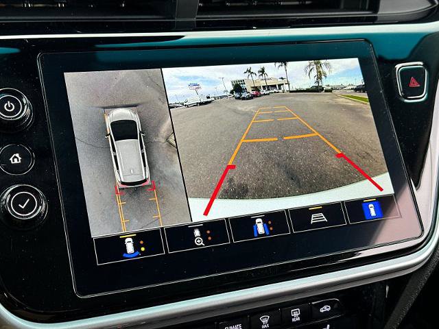 Used 2023 Chevrolet Bolt LT w/ Infotainment Package image 18